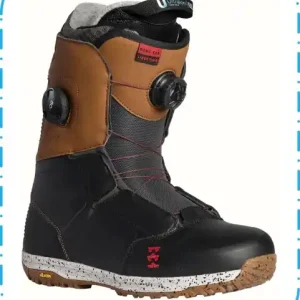 Neue Kollektion Boards, Bindung, Schuhe, Helme, Brillen, Handschuhe usw.
