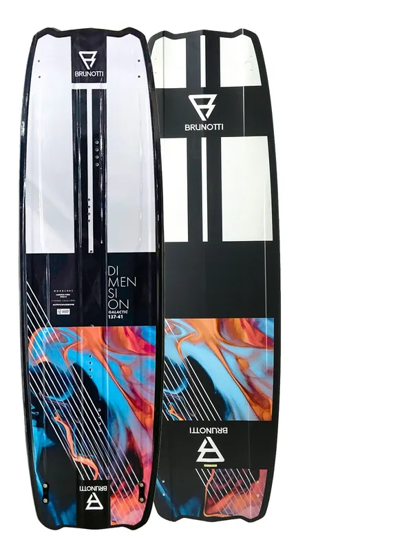Brunotti Dimension Galatic Twintip Kiteboard mit G10 Finnen · Surf und Ski // Surfline Direktkauf
