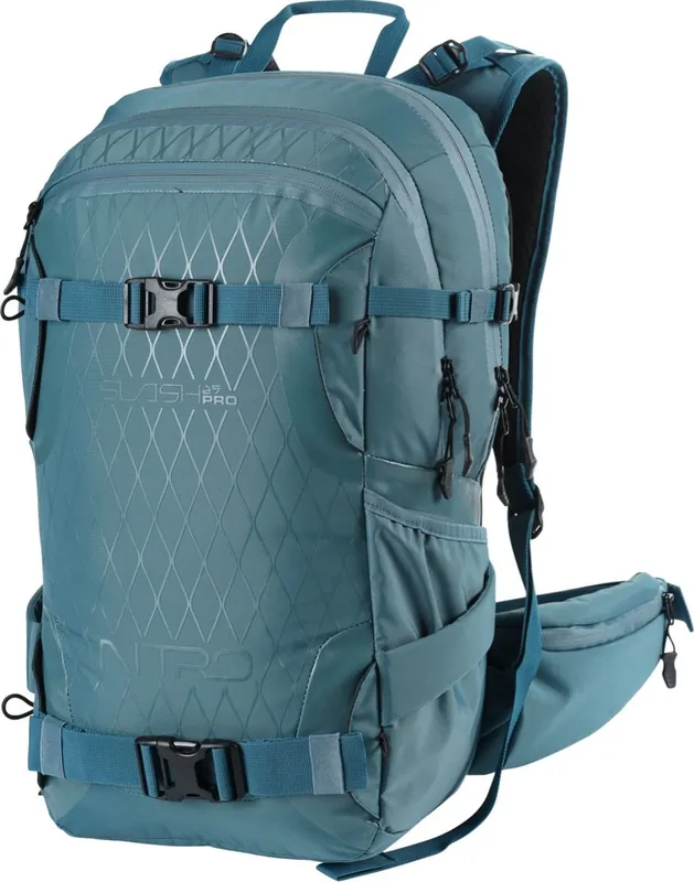 Nitro Slash 25 Pro Rucksack · Surf und Ski // Surfline Must-Have