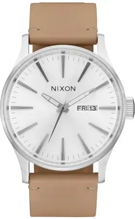 Nixon SENTRY LEATHER Uhr all silver/tan Warehouse One Schneller Versand