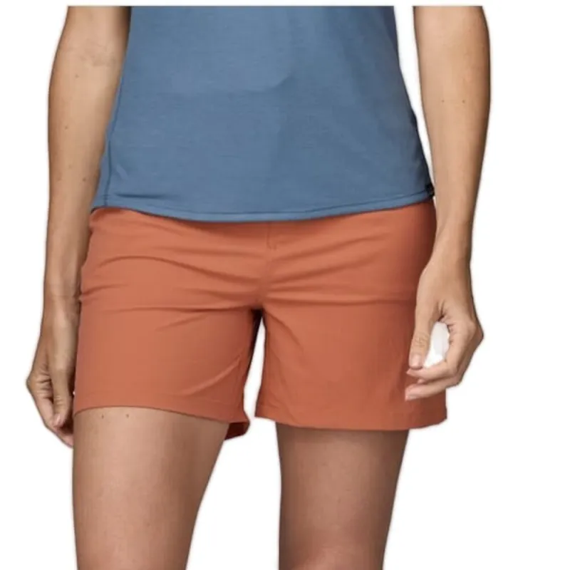 Patagonia W‘s Qunadary Shorts-Sienna Clay Nur Heute