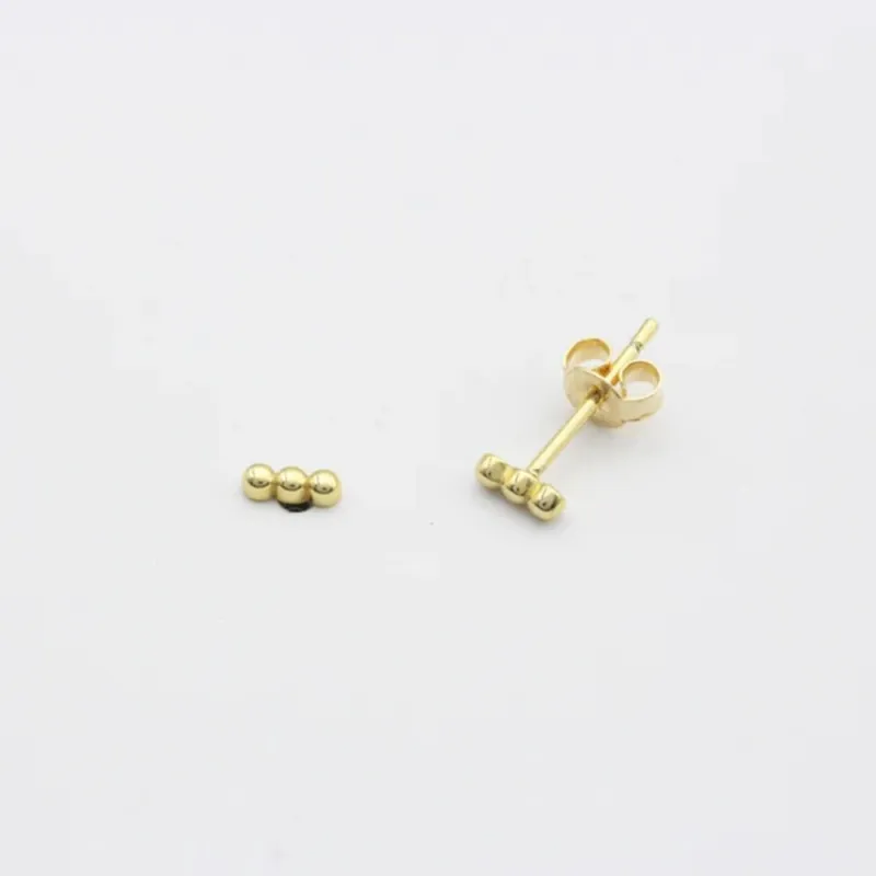 Meistverkauft Jewelberry Stecker Tiny Pearls Vergoldet