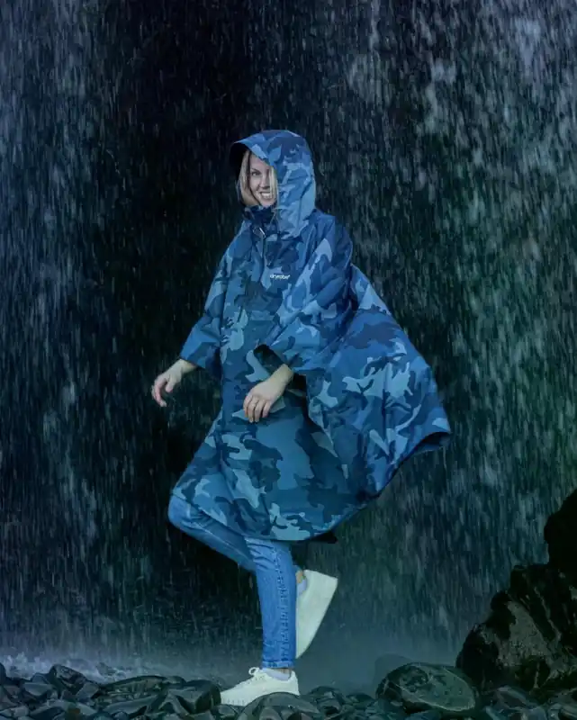 Top-Angebot DRYROBE Regen-Poncho wasserdicht Blau Camo unisize