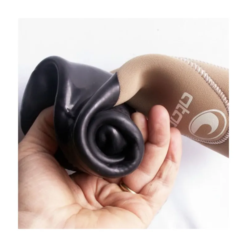 Preisknaller ATAN Wave Neoprene Latex Shoe 3mm Round Toe
